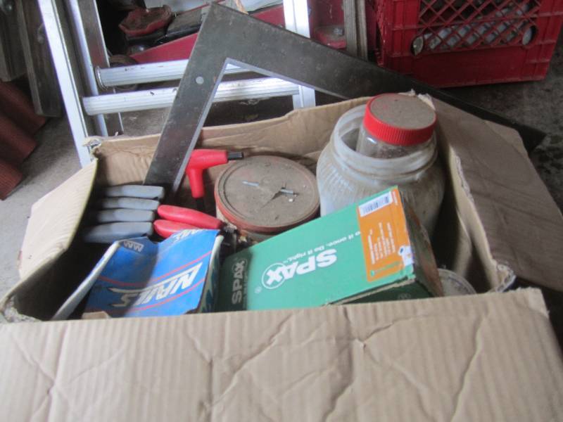 lot 83 image: Lot of Misc Tools and Nails  RED...
