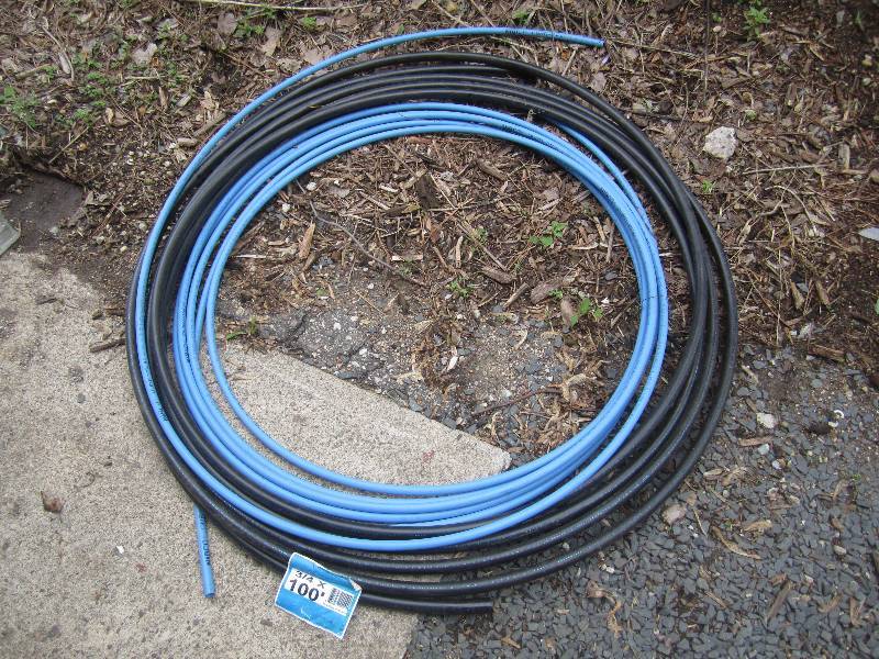 lot 84 image: PEX and Other Tubing Not 100  RED...