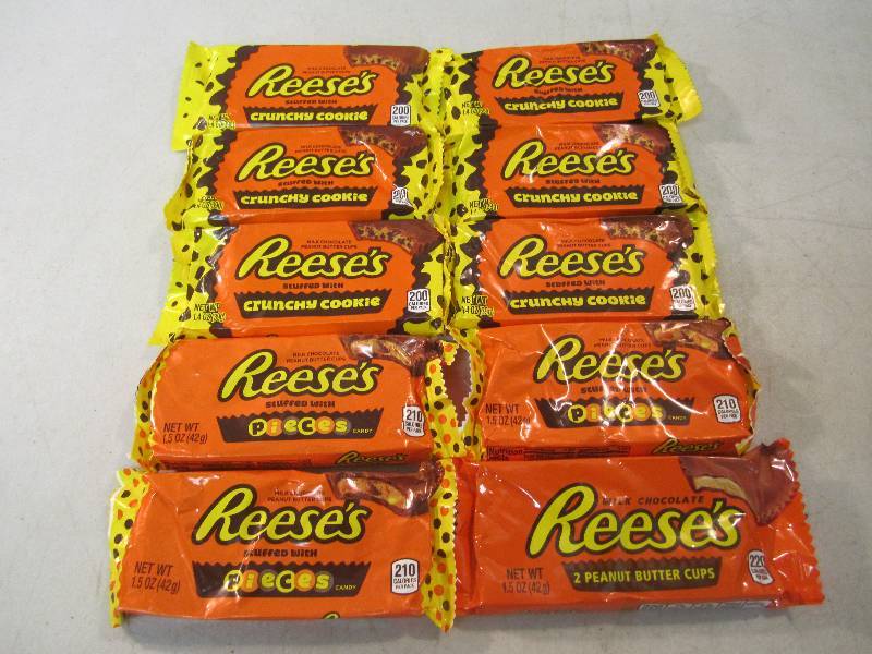 lot 116 image: 10 Reeses Peanut Butter Cups Best b...