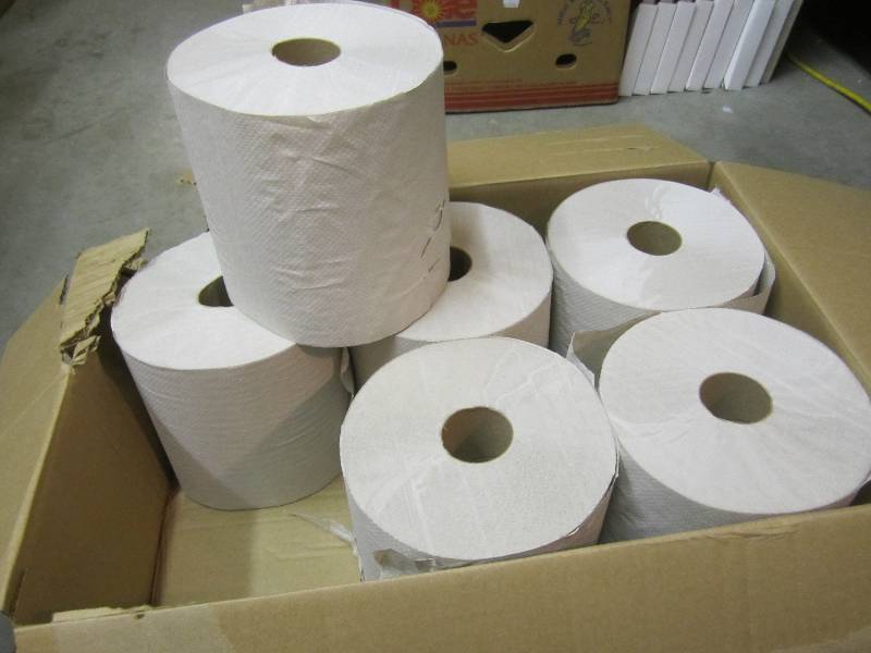 lot 136 image: Case of 6 Rolls of Natural Roll Tow...
