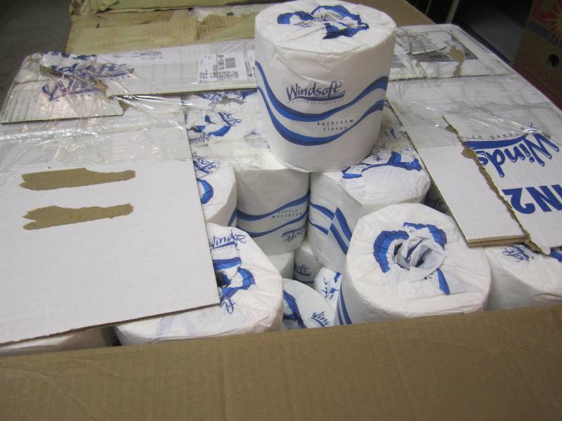 lot 147 image: Case of 96 Rolls of Toilet Tissue  ...