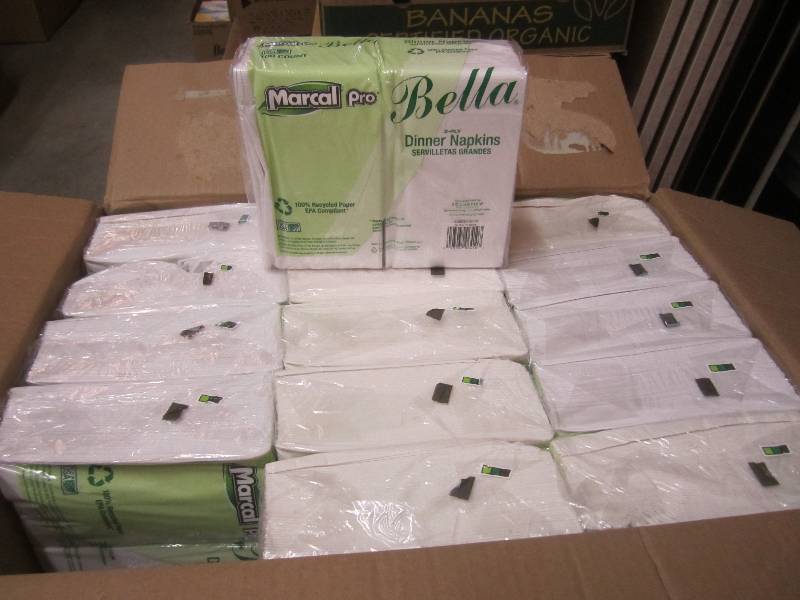 lot 148 image: Case of 3000 Dinner Napkins 30 pack...