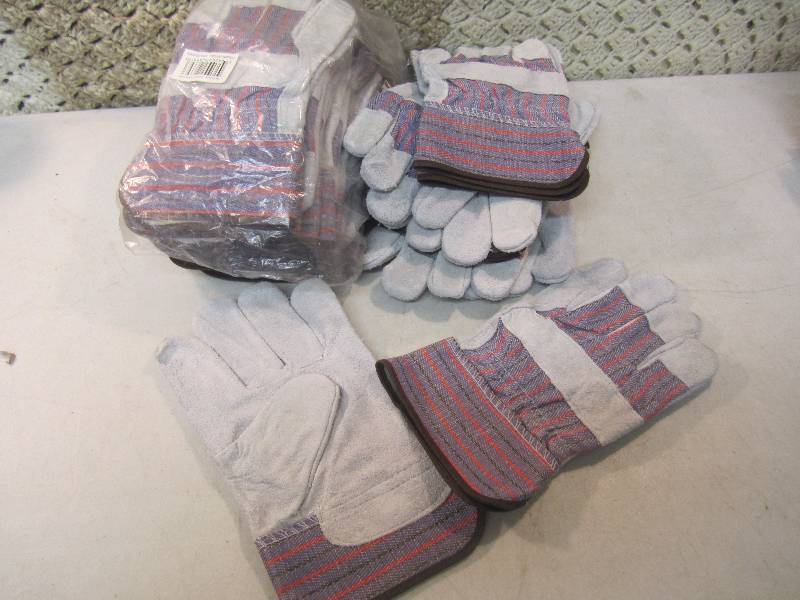 lot 164 image: 12 Pair of Leather Work Gloves  CS...
