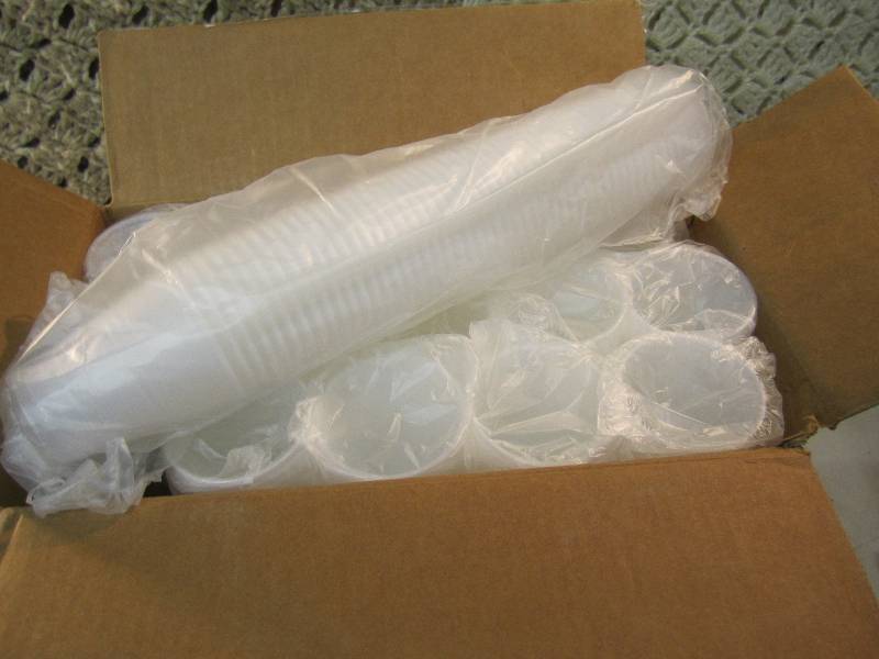 lot 169 image: Case of 750 Solo 5oz Plastic Cold C...