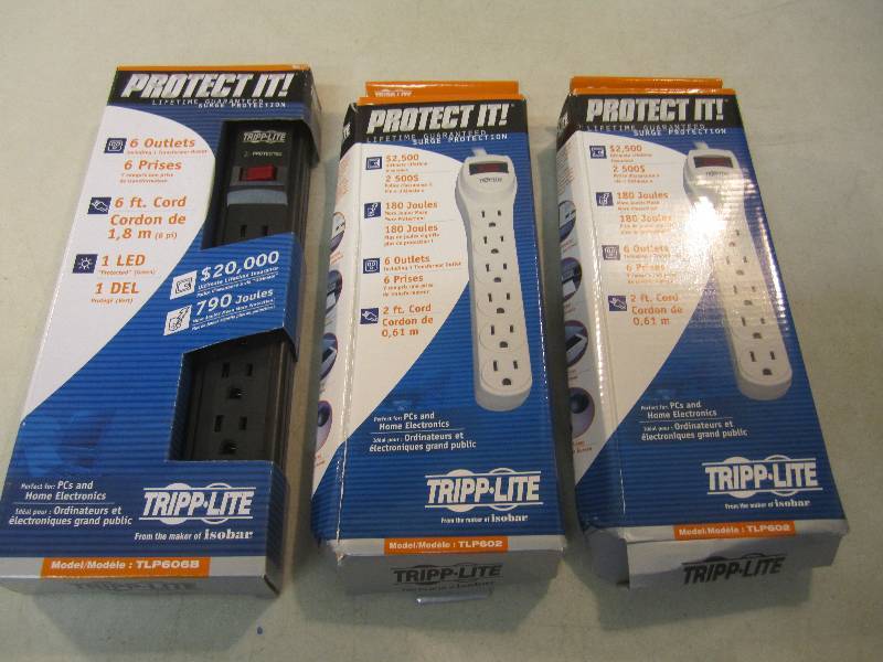 lot 172 image: Mix Lot of 3 Tripp-Lite 6 Outlet Su...