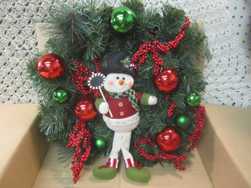 lot 211 image: 21 Light Up Snowman Wreath New in ...