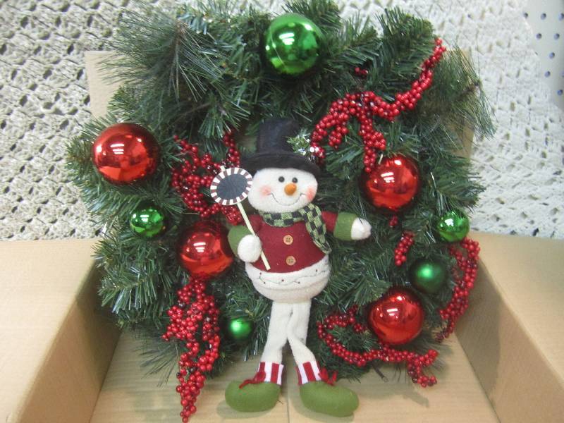 lot 212 image: 21 Light Up Snowman Wreath New in ...