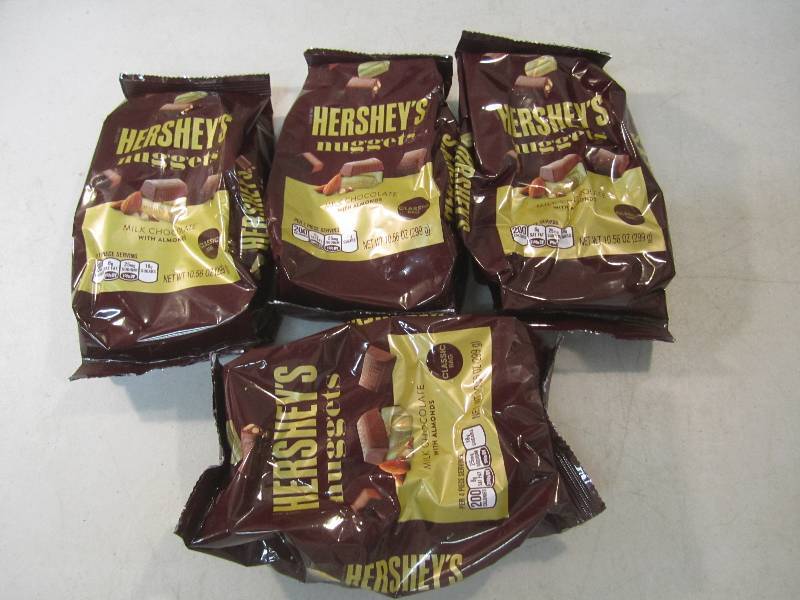 lot 265 image: 4 Bags of Hersheys Nuggets Milk Cho...