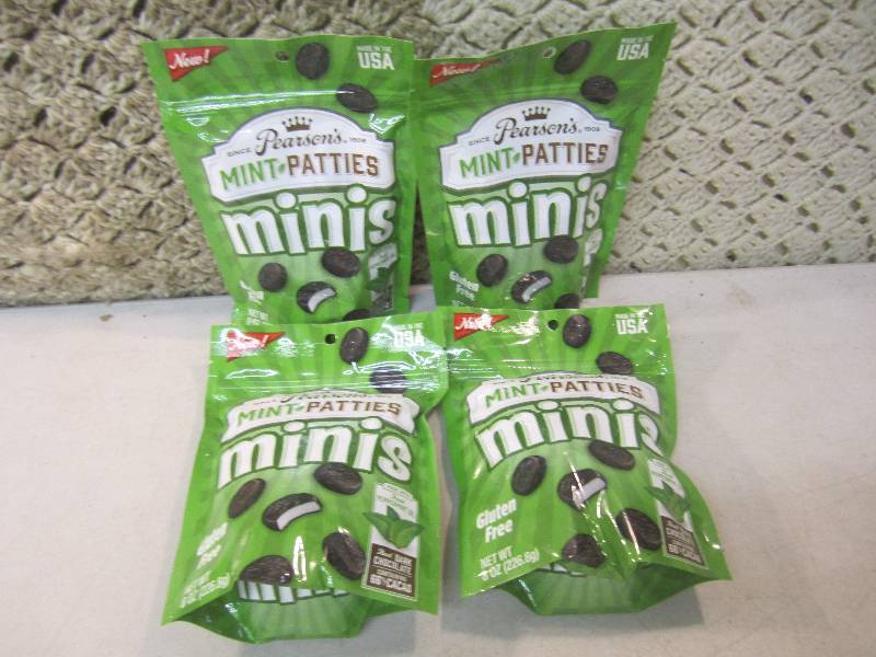 lot 283 image: 4 Bags of Pearsons Mint Patties Min...