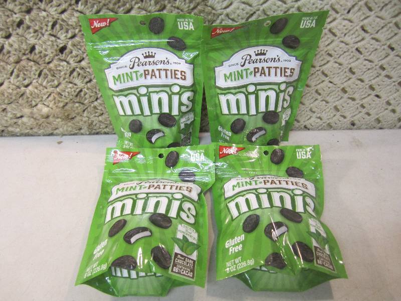 lot 285 image: 4 Bags of Pearsons Mint Patties Min...