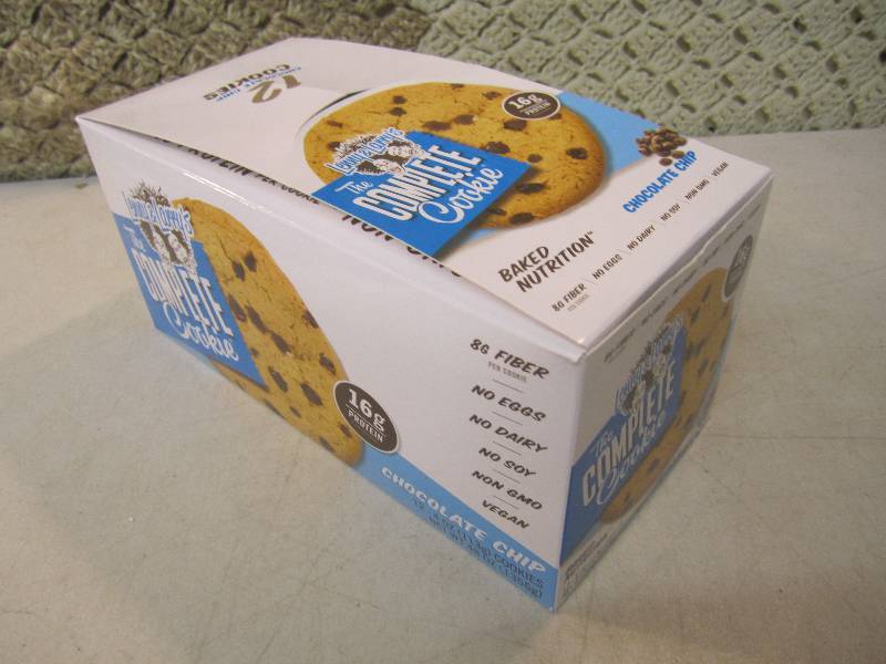 lot 288 image: Box of 12 Large Chocolate Chip Cook...