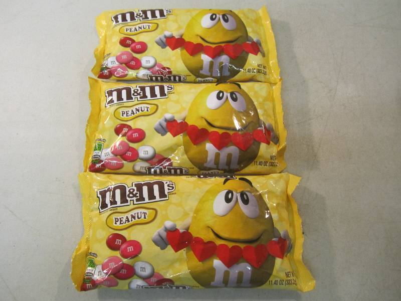 lot 322 image: 3 Big Bags of Peanut M&Ms Best by ...