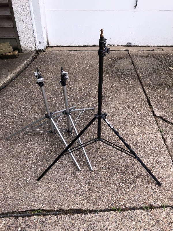 lot 11 image: LOT OF THREE PHOTO LIGHTING LIGHT STANDS