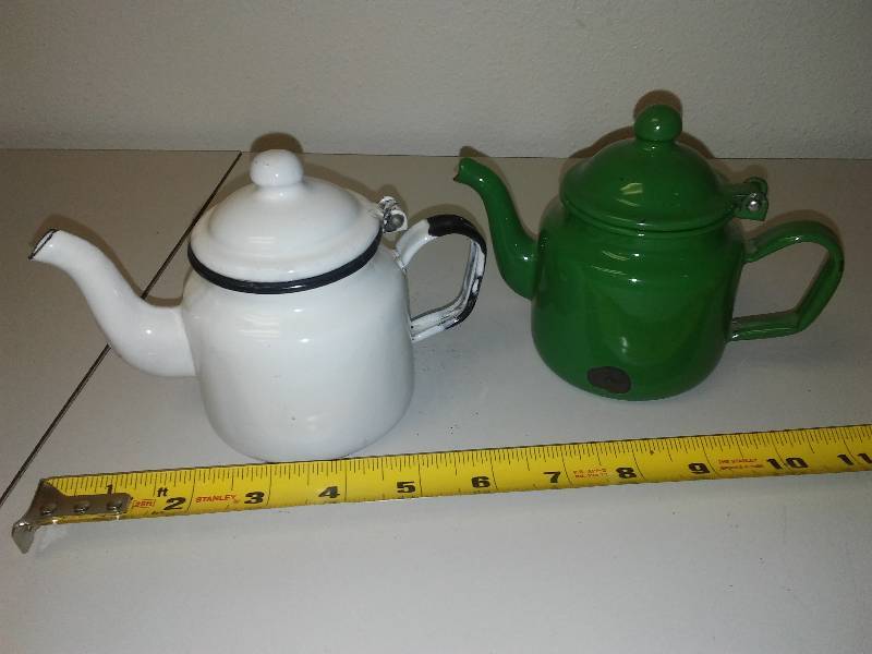 lot 78 image: enamel teapots for one (2)