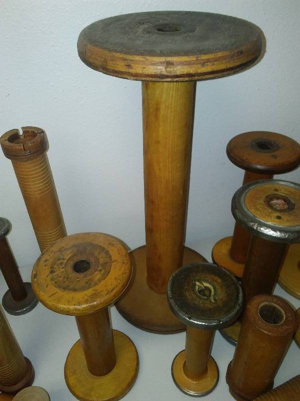 lot 91 image: vintage antique wooden spool variety