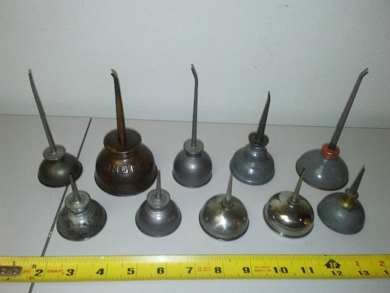 lot 95 image: oil cans smaller (10)