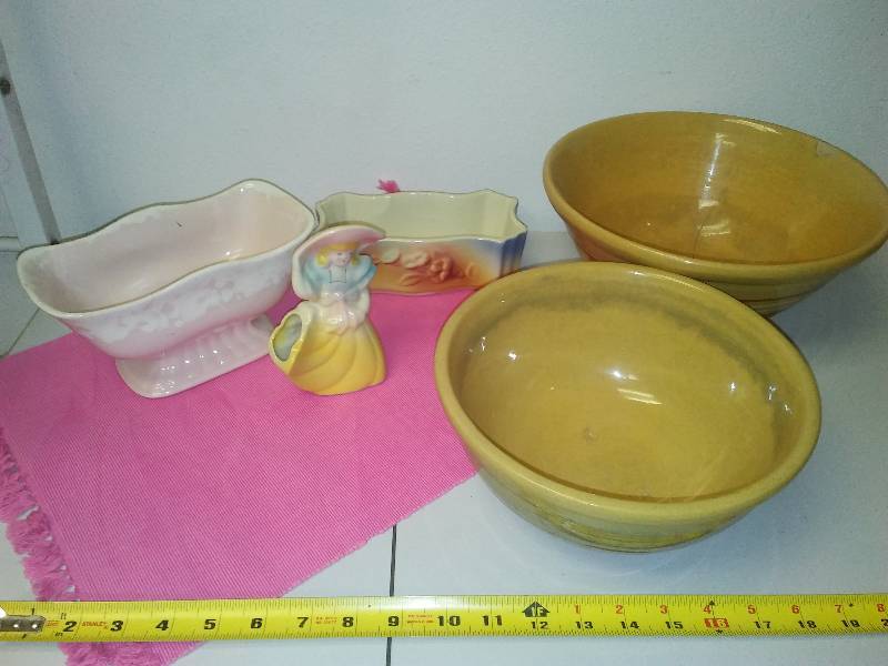 lot 101 image: vintage ceramics (5)