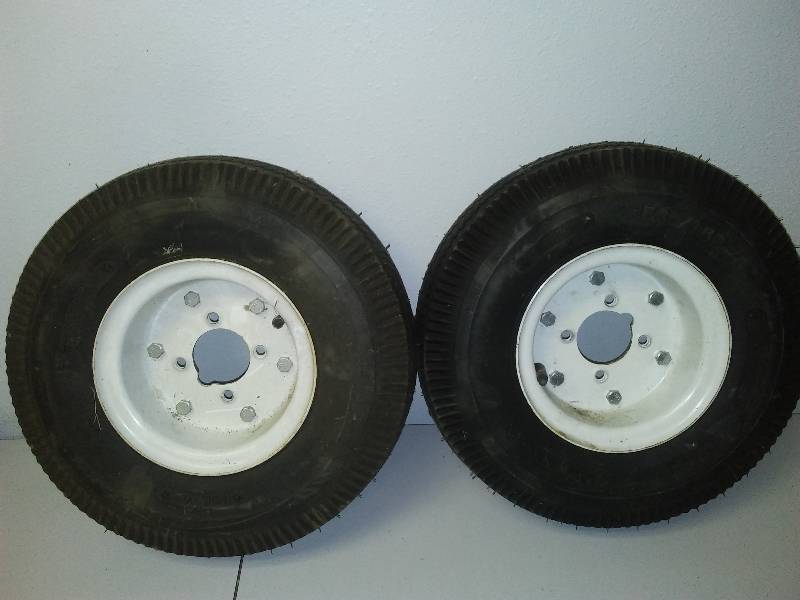 lot 118 image: near New tractor, trailer tires (2)