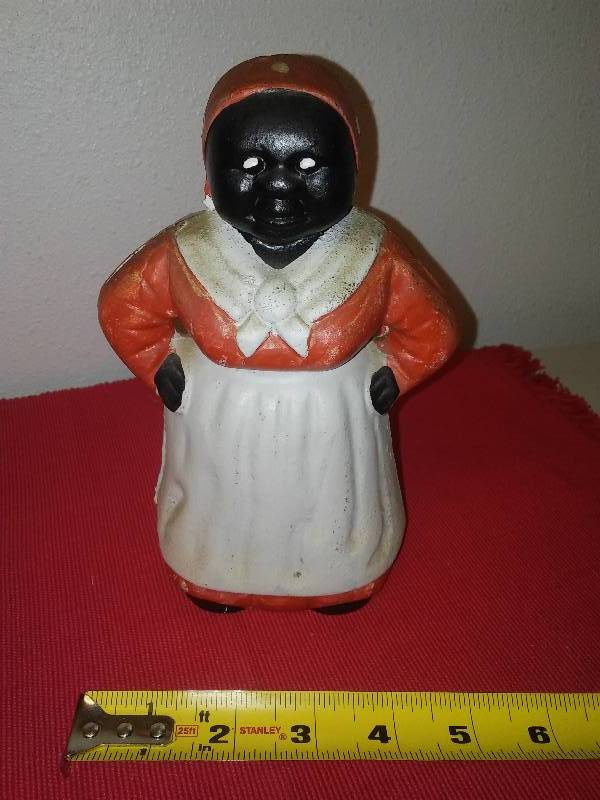 lot 136 image: Vintage Cast Bank, Aunt Jemima