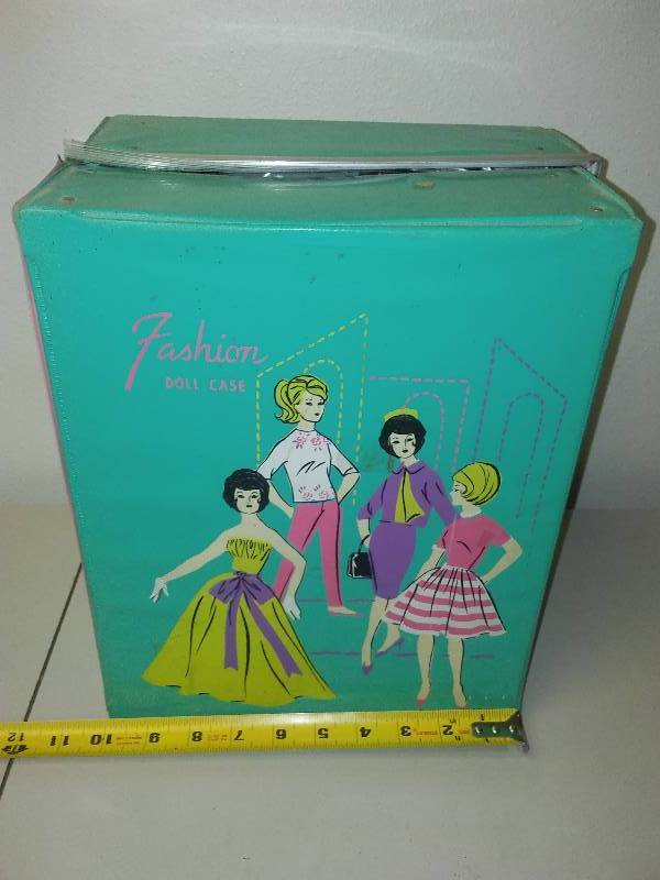 lot 157 image: Barbie fashion doll case