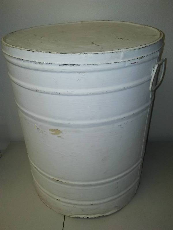lot 195 image: vintage metal container with handles nice