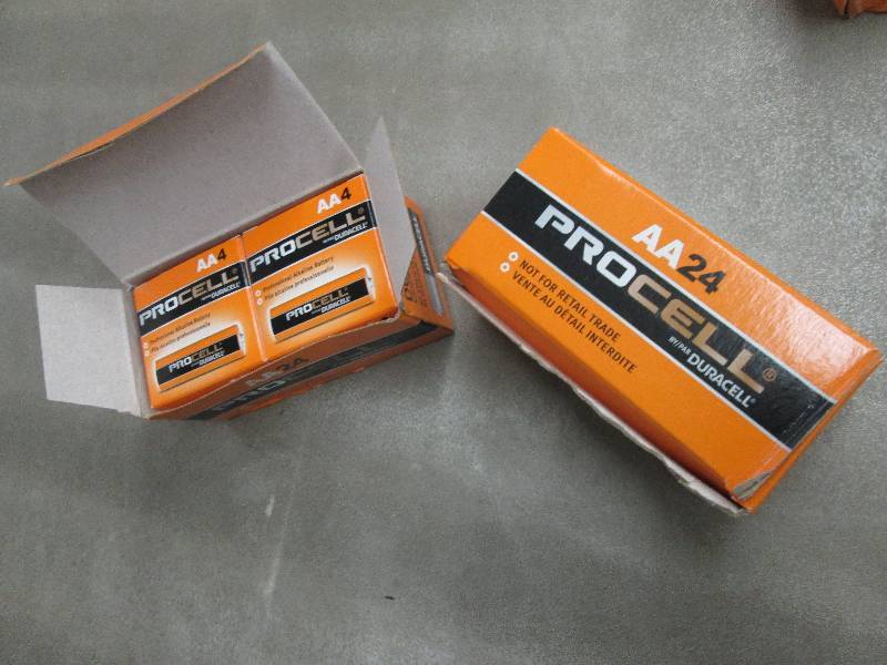 lot 45 image: 2 Boxes of 8-4pks(64 total) Duracel...
