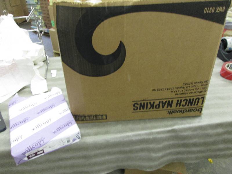 lot 66 image: Open Case of Lunch Napkins, Ream of...