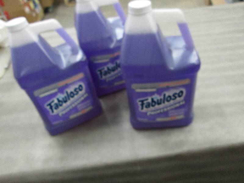 lot 91 image: 3 Gallons Fabuloso All-Purpose Clea...