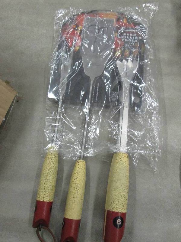 lot 118 image: Teton Grill Co. 3 Piece Fishing Lur...