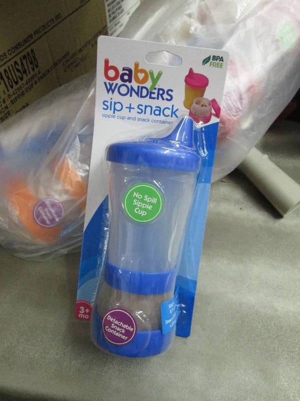 lot 123 image: Case of 24 Baby Wonders Sip & Snack...