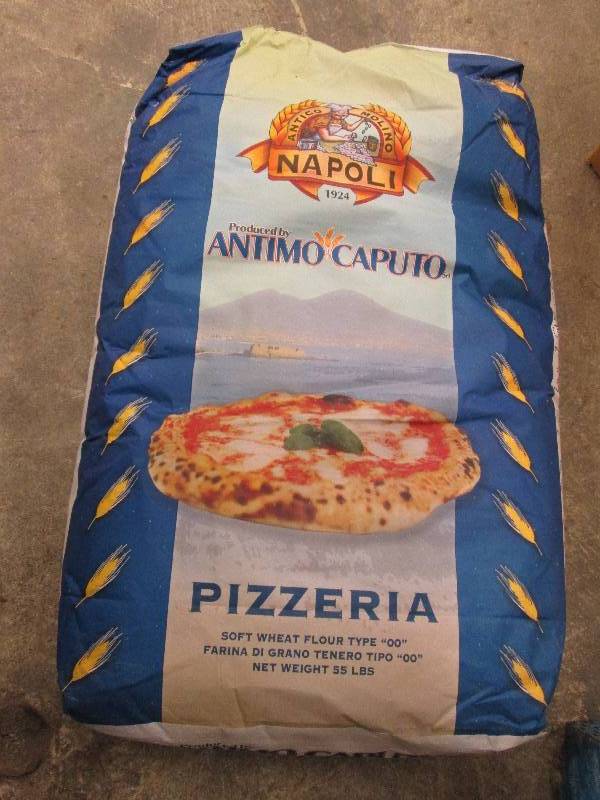 lot 143 image: 55 lb Bag Antimo Caputo Pizzeria So...