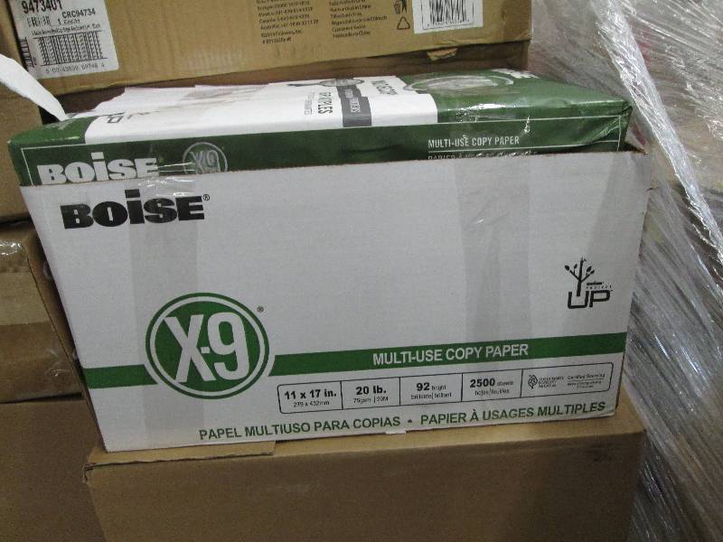 lot 234 image: Case of Boise 11x17 20lb Copy paper...