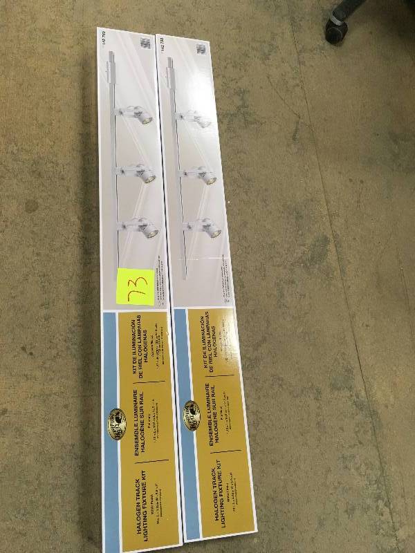 lot 73 image: Hampton Bay 3-Light White Pinhole Cylinder Linear Track Lighting Kit