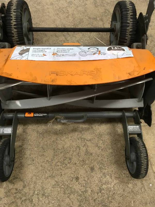 lot 83 image: Fiscars StaySharp 17 in. Manual Push Walk Behind Non-Electric Reel Mower