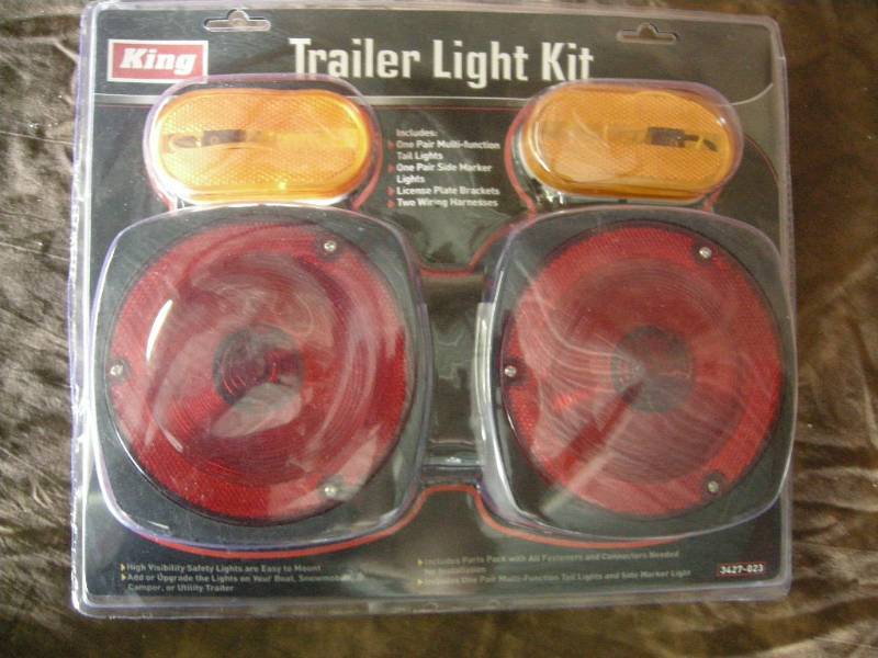 lot 48 image: King Trailer Light Kit