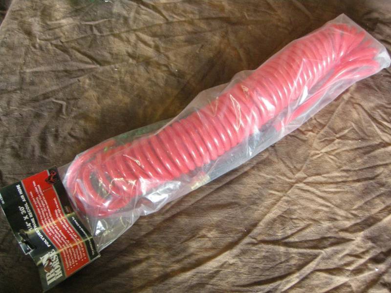 lot 64 image: Iron Horse 14 Recoil Air Hose