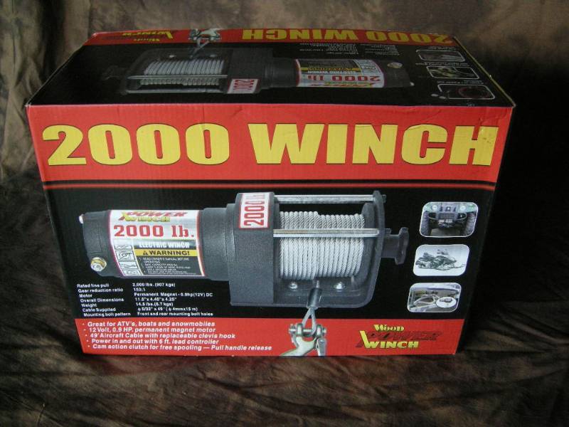 lot 66 image: 2000lb Wood Power Winch