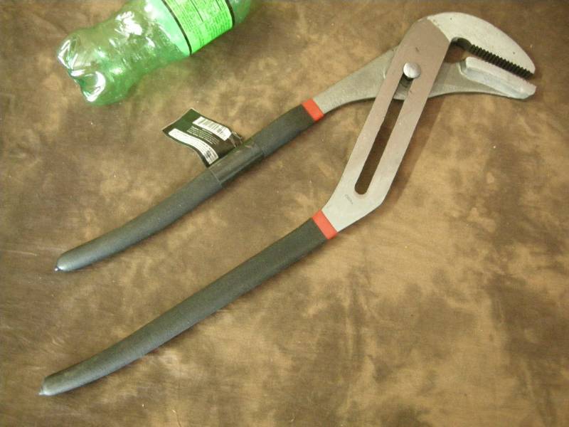 lot 94 image: King Heavy Duty Groove Joint Pliers