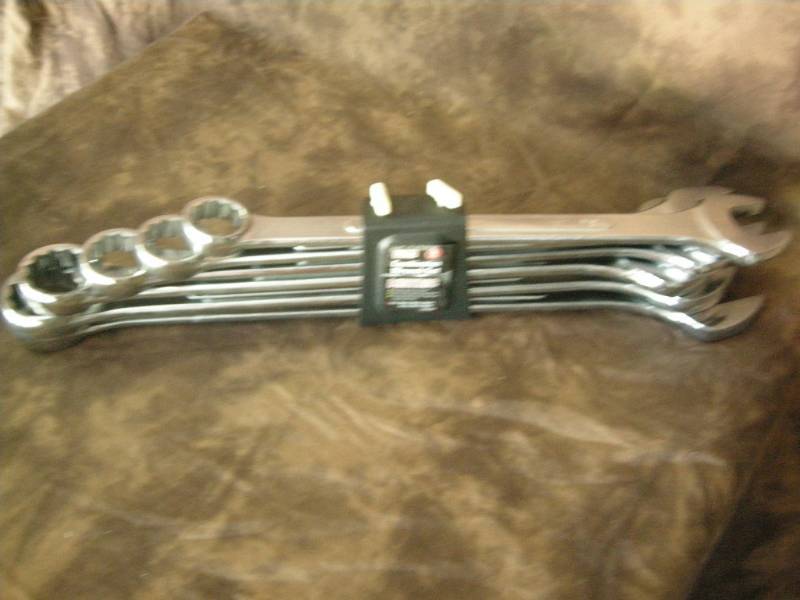 lot 95 image: King Combination Wrench Set