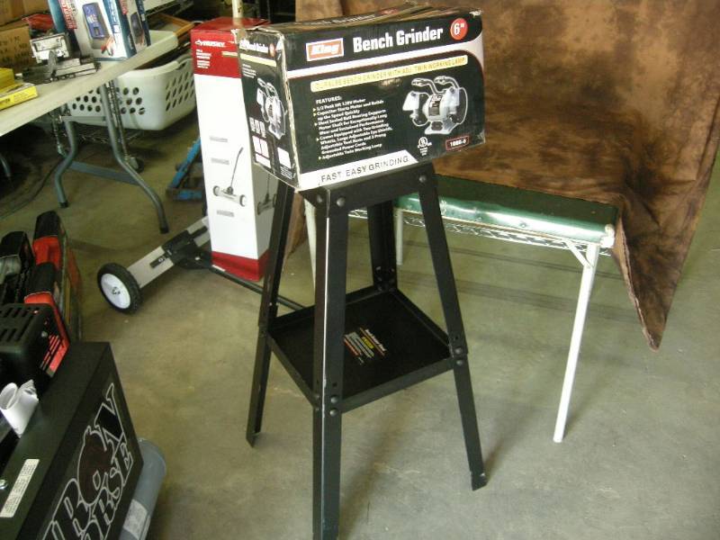 lot 118 image: King Bench Grinder and Stand