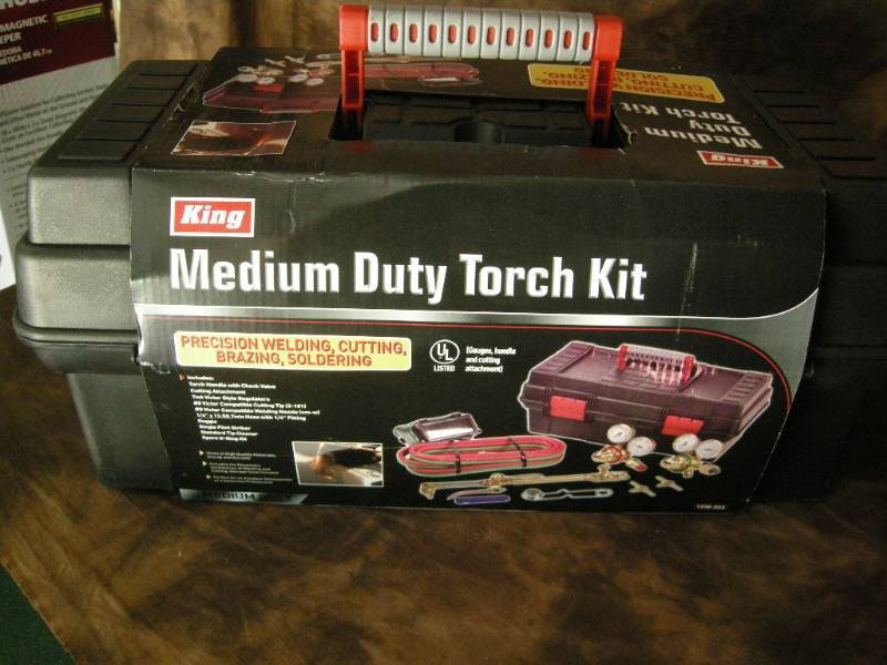 lot 119 image: King Medium Duty Torch Kit