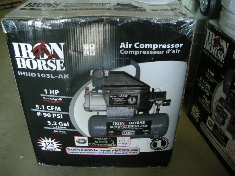 lot 120 image: Iron Horse Portable Air Compressor Set