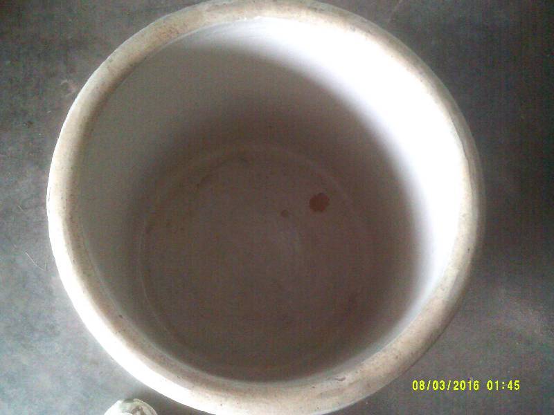 lot 32 image: 10 WESTERN STONEWARE CROCK
