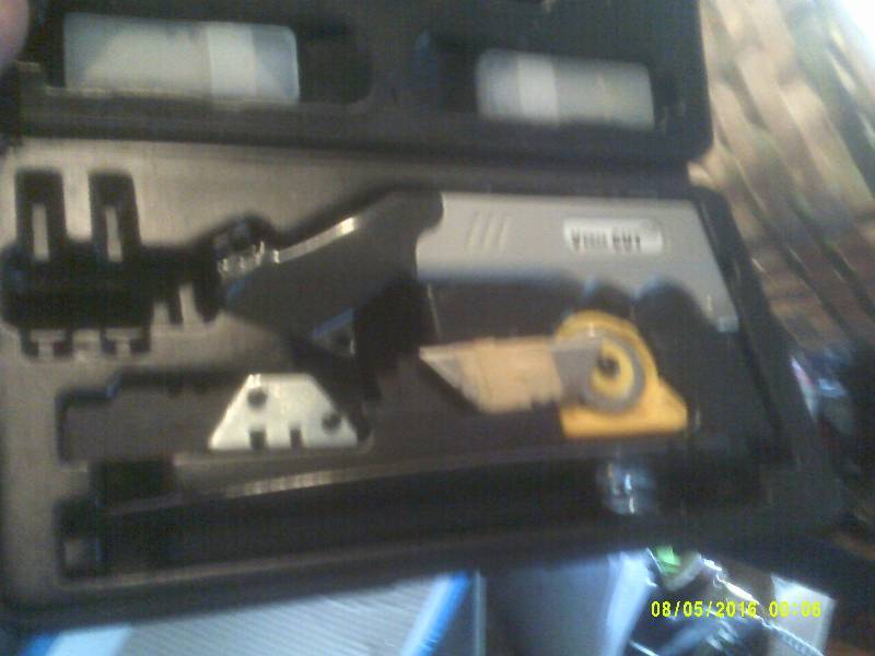 lot 57 image: SPOT LIGHT 3X8 IN DRILL ,VERSA CUT