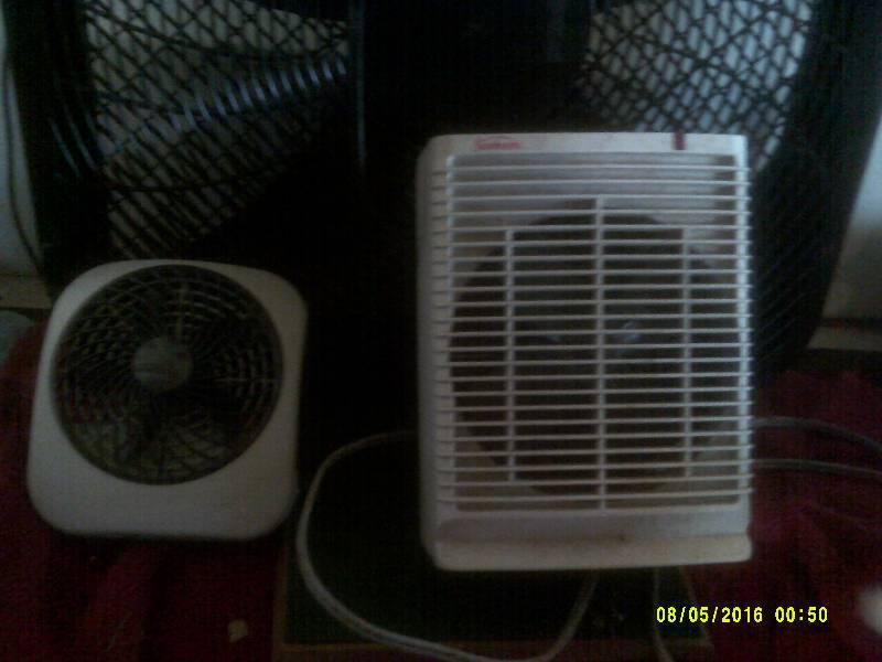 lot 58 image: 3 FANS