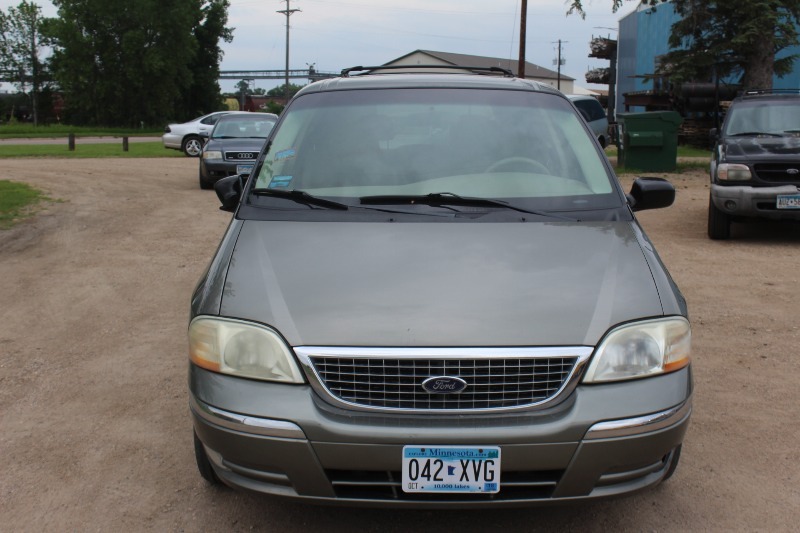 2001 Ford Windstar Vans SE