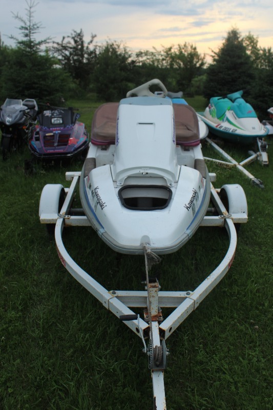 1993 Kawasaki Sport Cruiser Side by Side Jet Ski w Trailer
