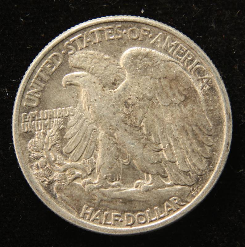 1945 WALKING LIBERTY SILVER HALF DOLLAR