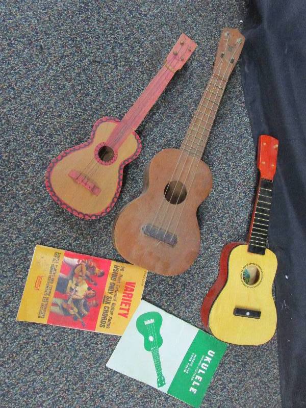 3-Ukulele and Books