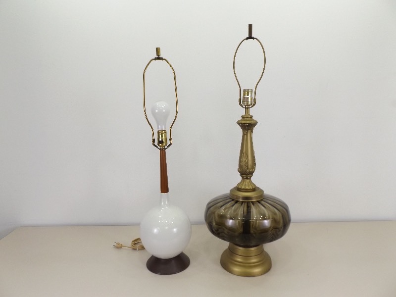 lot 15 image: 2 Mid Century Lamps
